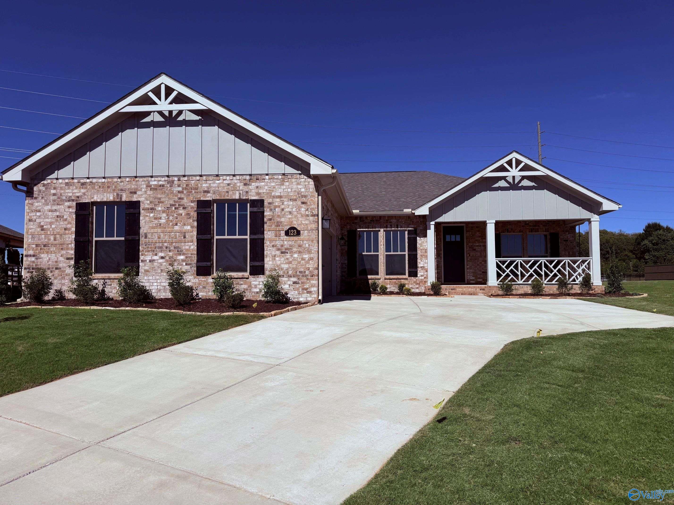 123 Esplanade Ct, Huntsville, AL 35824