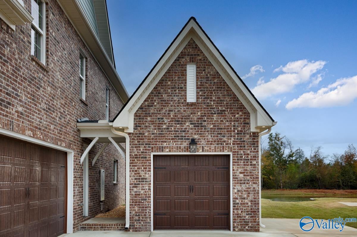 68 Taylors Brook Way, Gurley, AL 35748 photo
