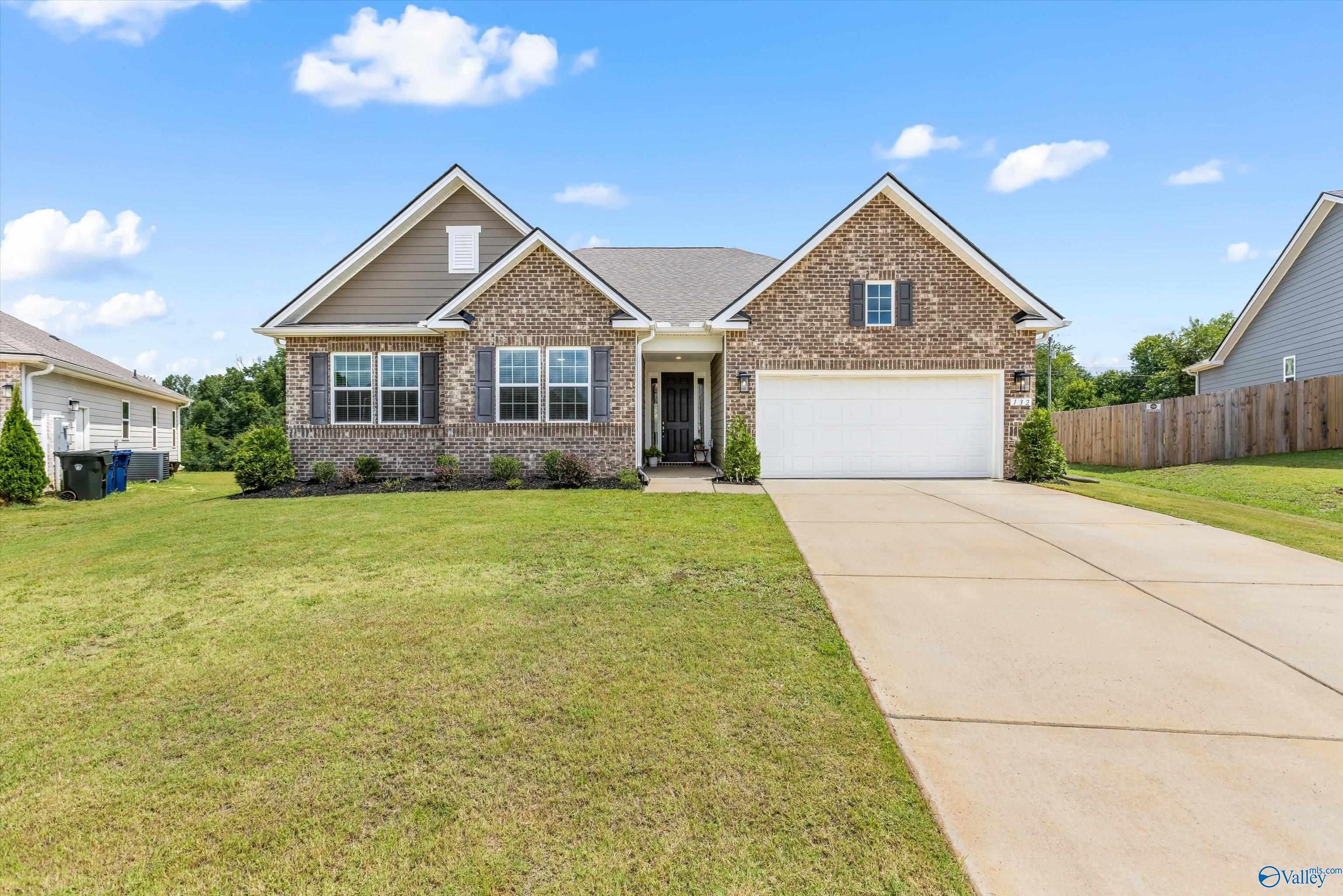 132 Jude Ln, Hazel Green, AL 35750