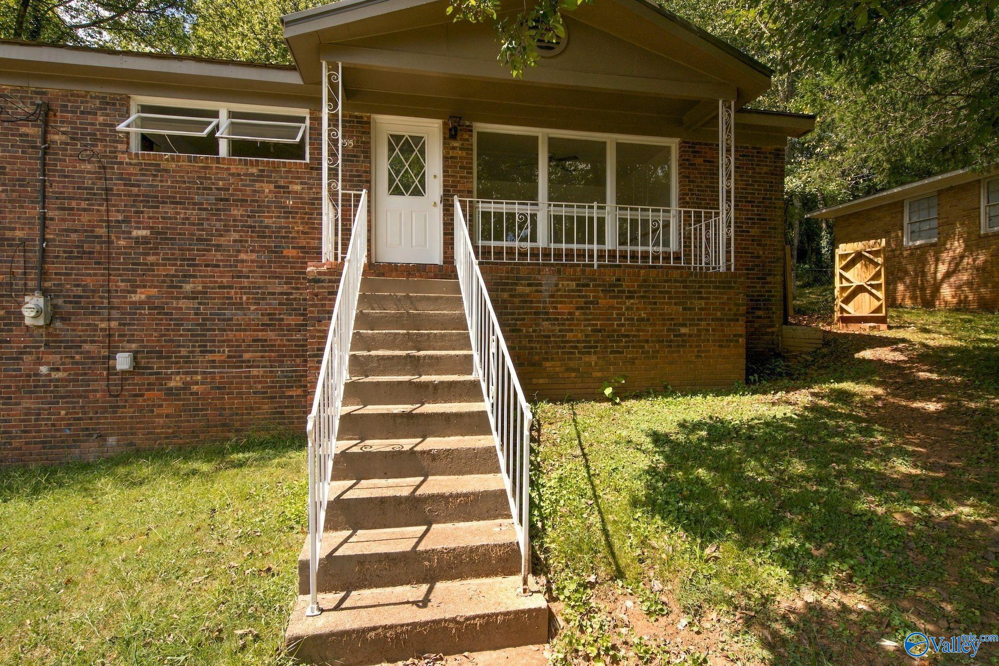 2515 Piney Branch Rd, Huntsville, AL 35810