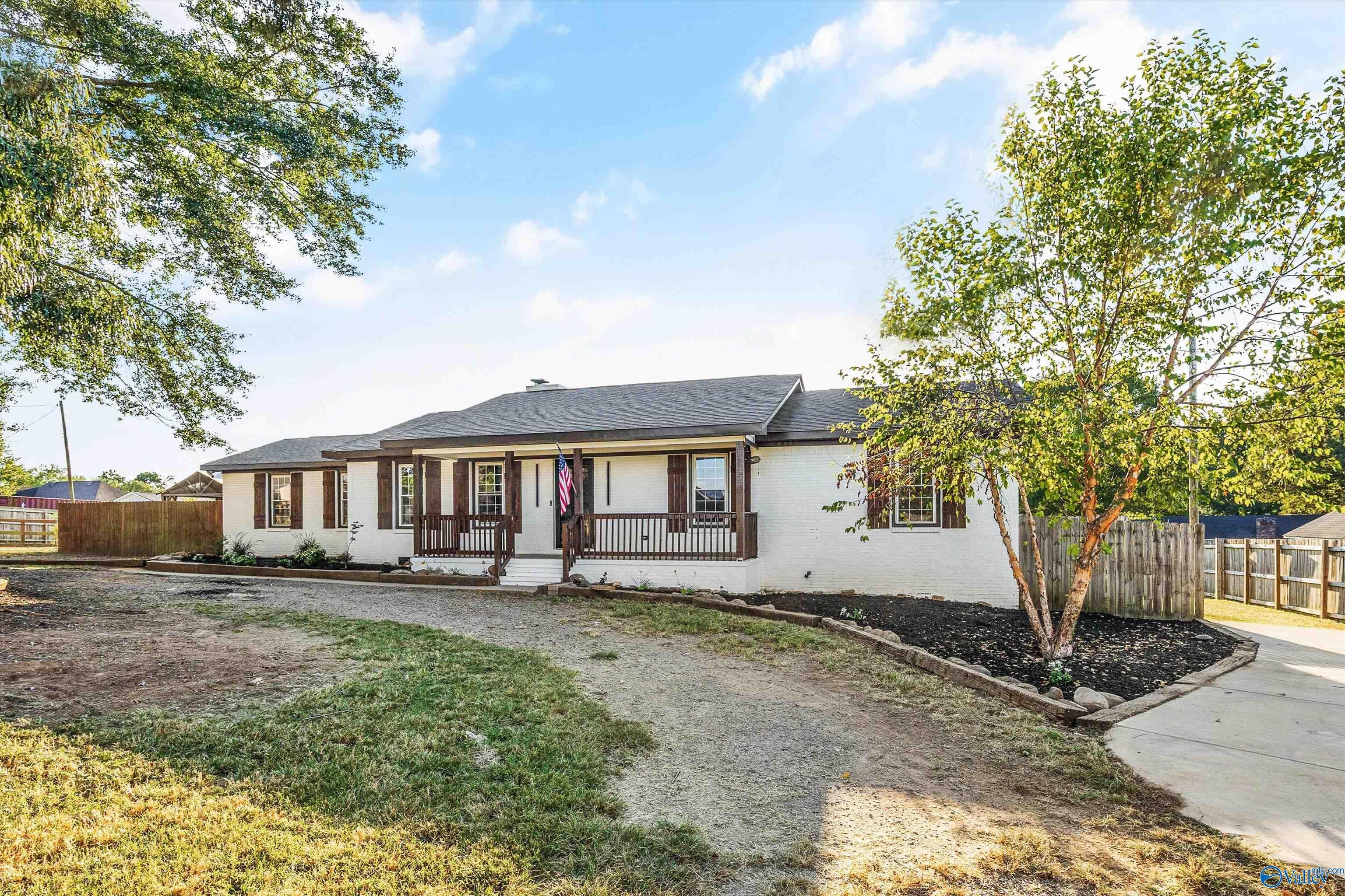 17359 Jones Rd, Athens, AL 35613 photo