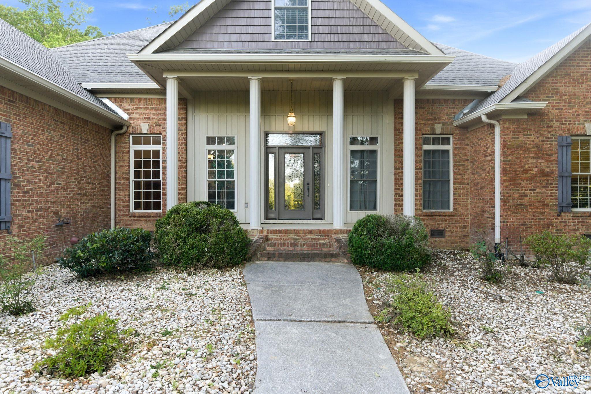155 E Vicki Ln, Owens Cross Roads, AL 35763 photo