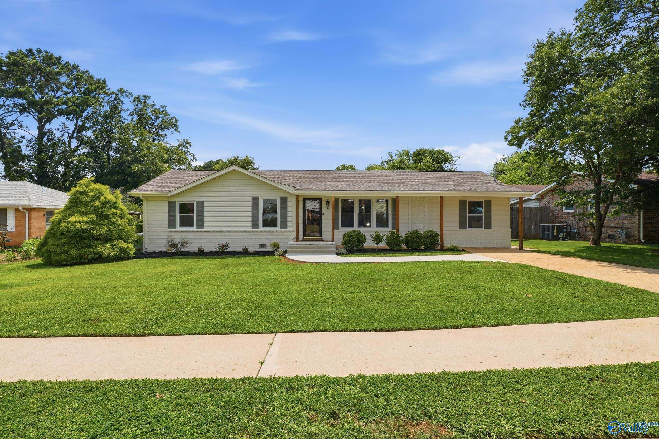7915 Ensley Dr, Huntsville, AL 35802
