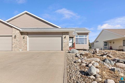 Duplex in Sioux Falls SD 4402 S Key Ave Avenue.jpg