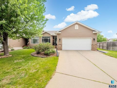 Townhouse in Sioux Falls SD 5102 S Carrick Ave Avenue.jpg