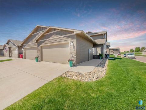 Townhouse in Sioux Falls SD 5701 S Bounty Pl Place.jpg