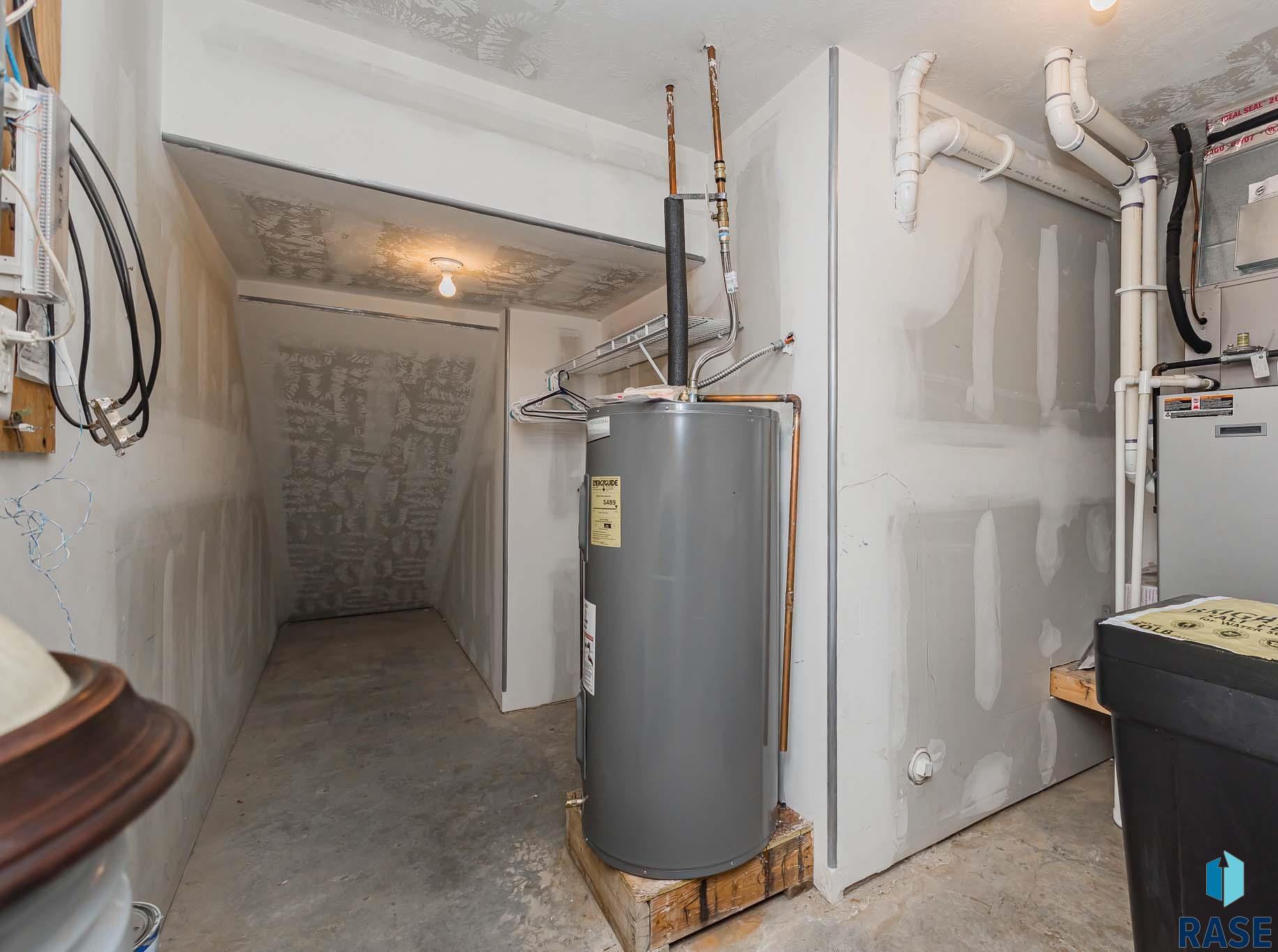 Townhouse in Sioux Falls SD 6501 S Santa Rosa Pl Place 27.jpg