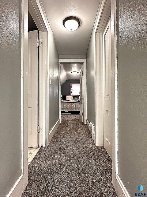 Single Family Residence in Canton SD 816 W 4th St Street 15.jpg
