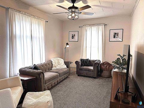 Single Family Residence in Canton SD 816 W 4th St Street 10.jpg
