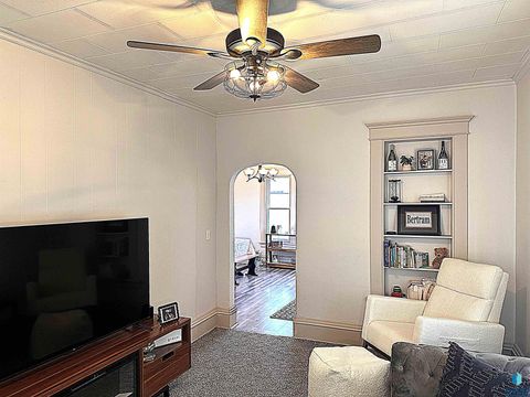 Single Family Residence in Canton SD 816 W 4th St Street 9.jpg