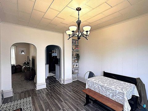 Single Family Residence in Canton SD 816 W 4th St Street 1.jpg