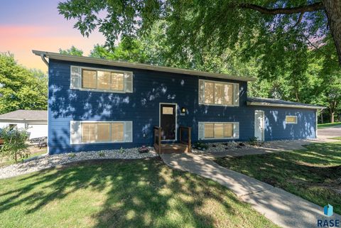 Single Family Residence in Valley Springs SD 408 Maple St Street.jpg