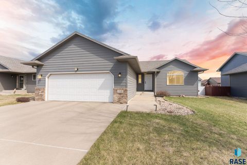 Single Family Residence in Harrisburg SD 414 N Perry Ln Lane.jpg