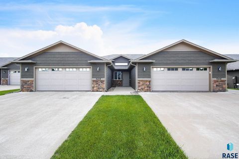 Townhouse in Sioux Falls SD 6408 S Keller Cir Circle 28.jpg
