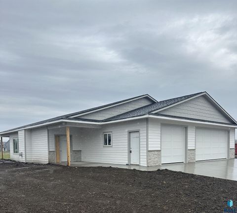 Single Family Residence in Harrisburg SD 507 S Huckleberry Trl Trail.jpg