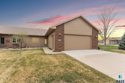 Duplex in Sioux Falls SD 3527 W 91st Pl Place.jpg