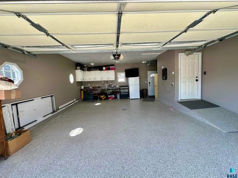 Single Family Residence in Luverne MN 1117 N Cedar St Street 42.jpg