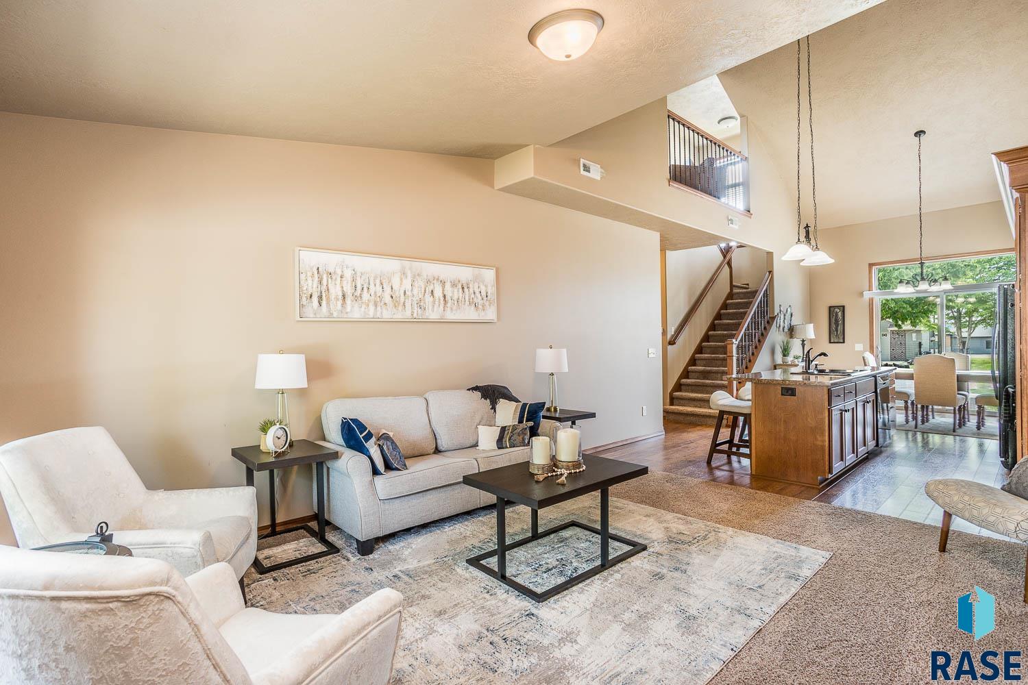 Townhouse in Sioux Falls SD 2905 E Fieldstone Pl Place 1.jpg