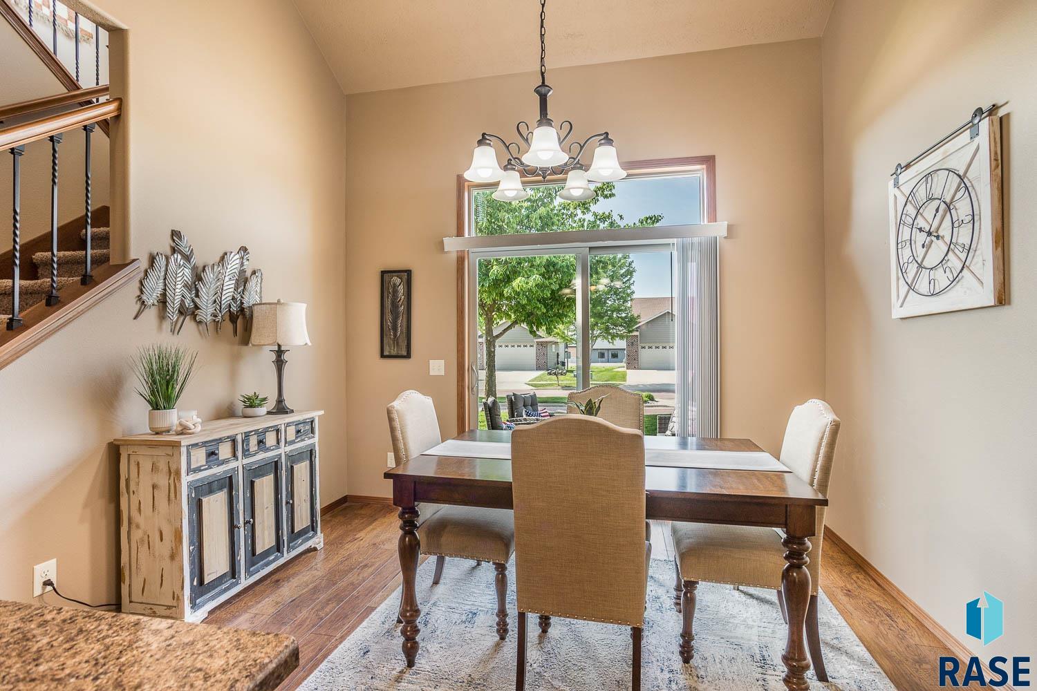 Townhouse in Sioux Falls SD 2905 E Fieldstone Pl Place 7.jpg