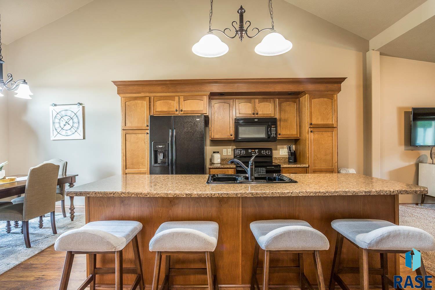 Townhouse in Sioux Falls SD 2905 E Fieldstone Pl Place 5.jpg