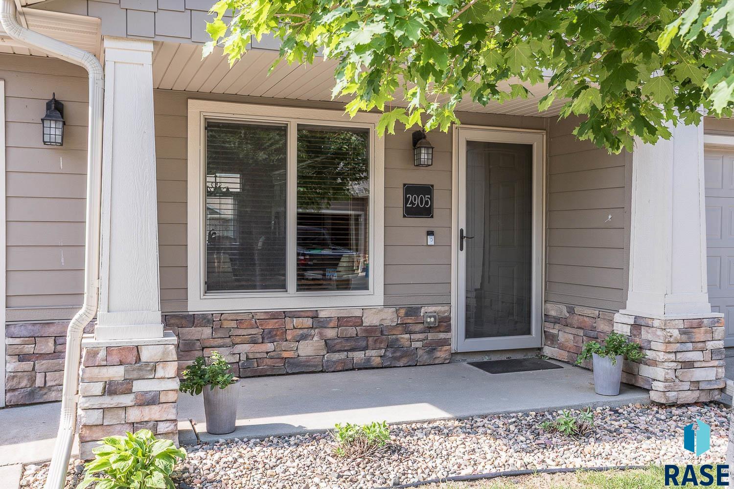 Townhouse in Sioux Falls SD 2905 E Fieldstone Pl Place 22.jpg