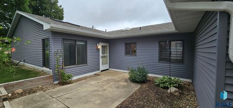 Townhouse in Brookings SD 1533 Orchard Dr Drive.jpg