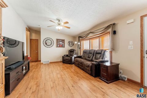 Single Family Residence in Worthing SD 27549 475th Ave Avenue 14.jpg