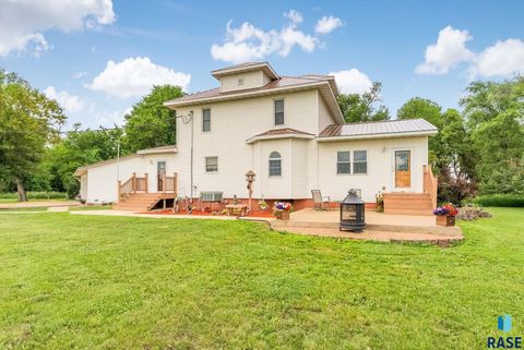 Single Family Residence in Davis SD 28437 462nd Ave Avenue.jpg
