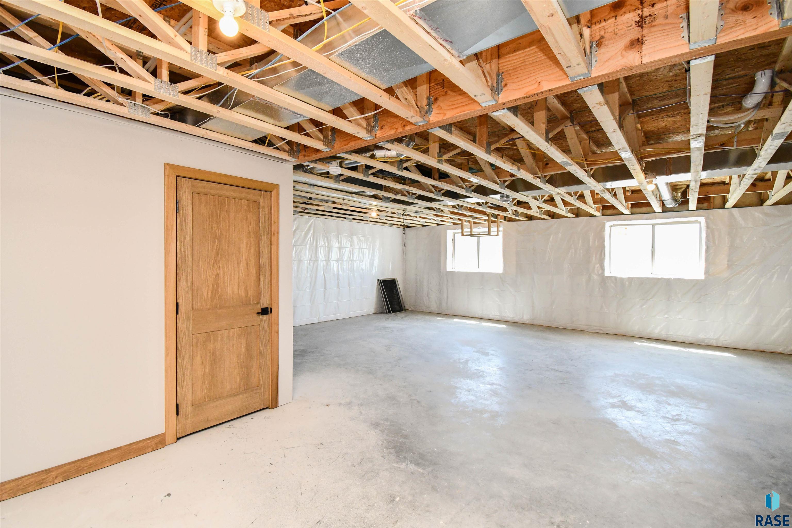 Single Family Residence in Sioux Falls SD 1709 E Wallin Cir Circle 41.jpg