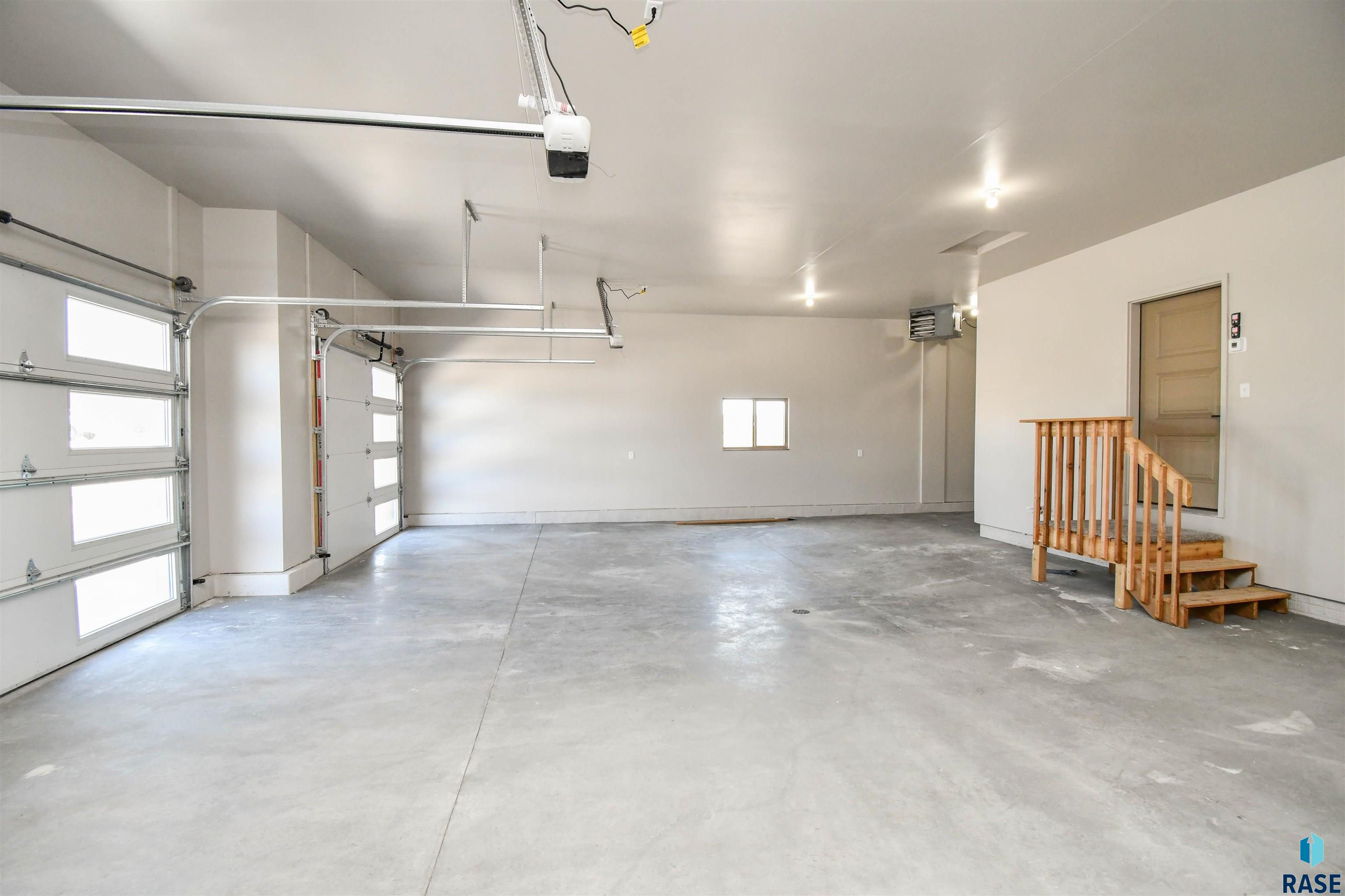 Single Family Residence in Sioux Falls SD 1709 E Wallin Cir Circle 49.jpg