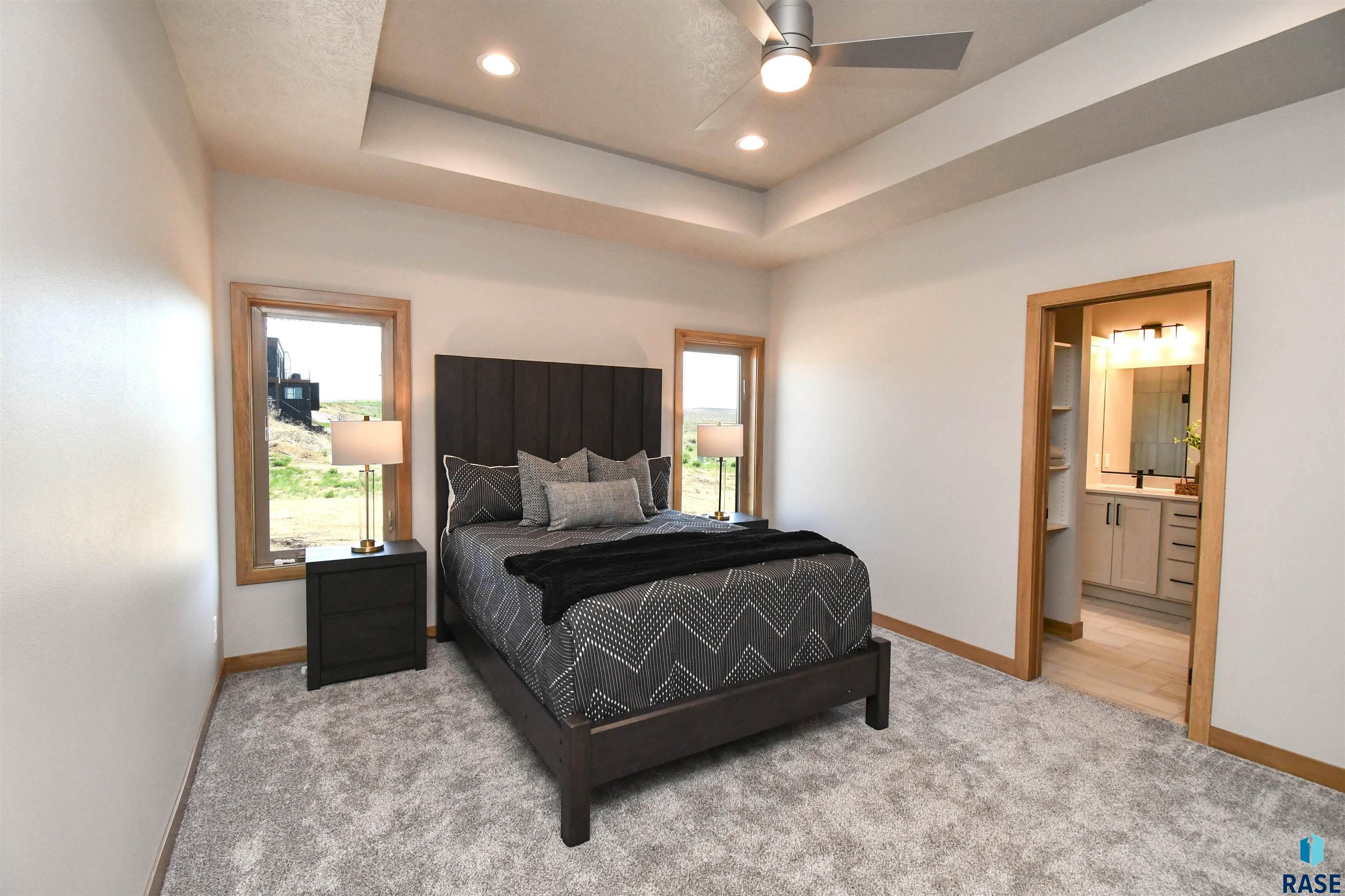 Single Family Residence in Sioux Falls SD 1709 E Wallin Cir Circle 22.jpg