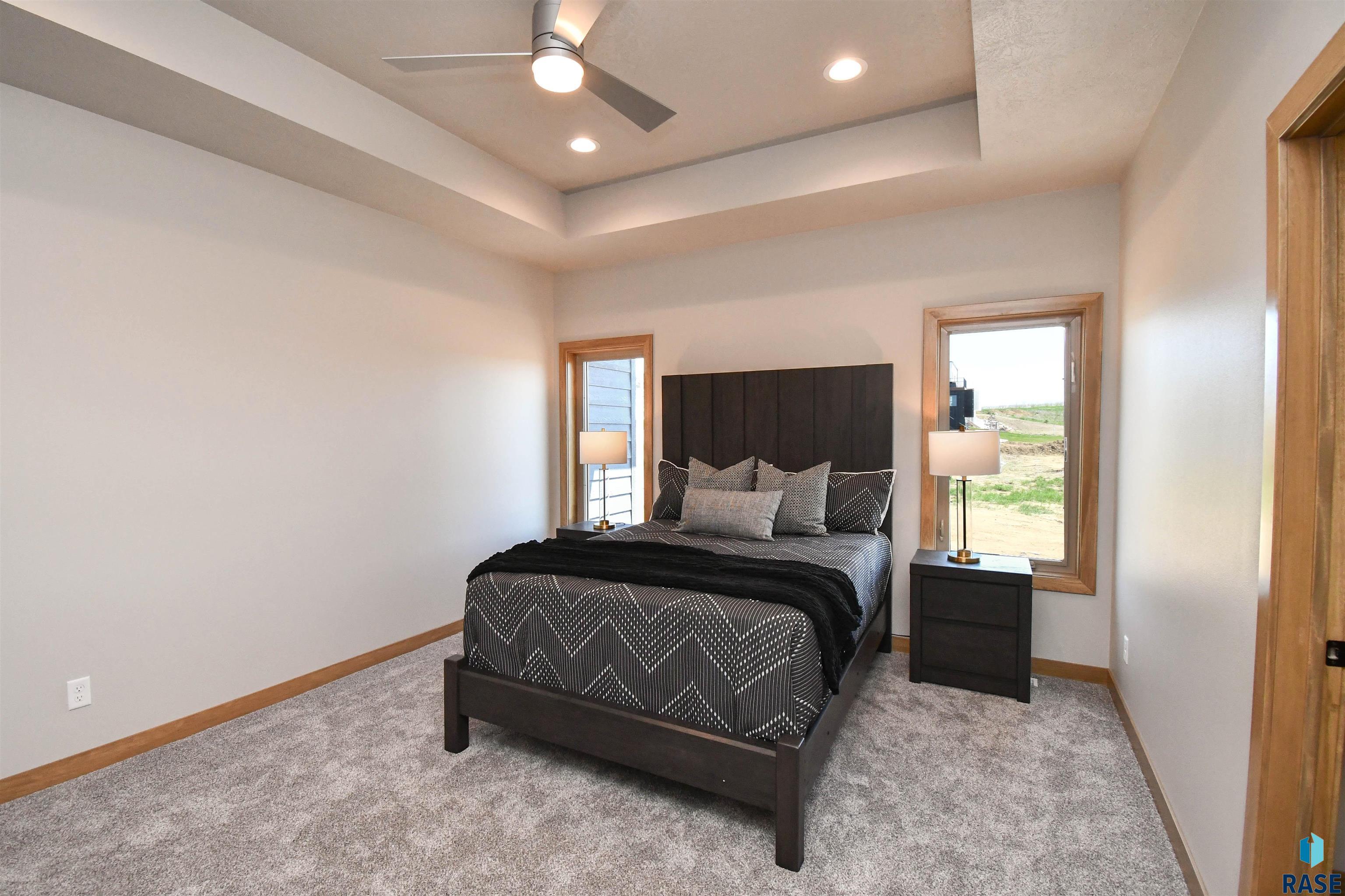 Single Family Residence in Sioux Falls SD 1709 E Wallin Cir Circle 23.jpg