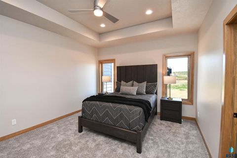 Single Family Residence in Sioux Falls SD 1709 E Wallin Cir Circle 23.jpg