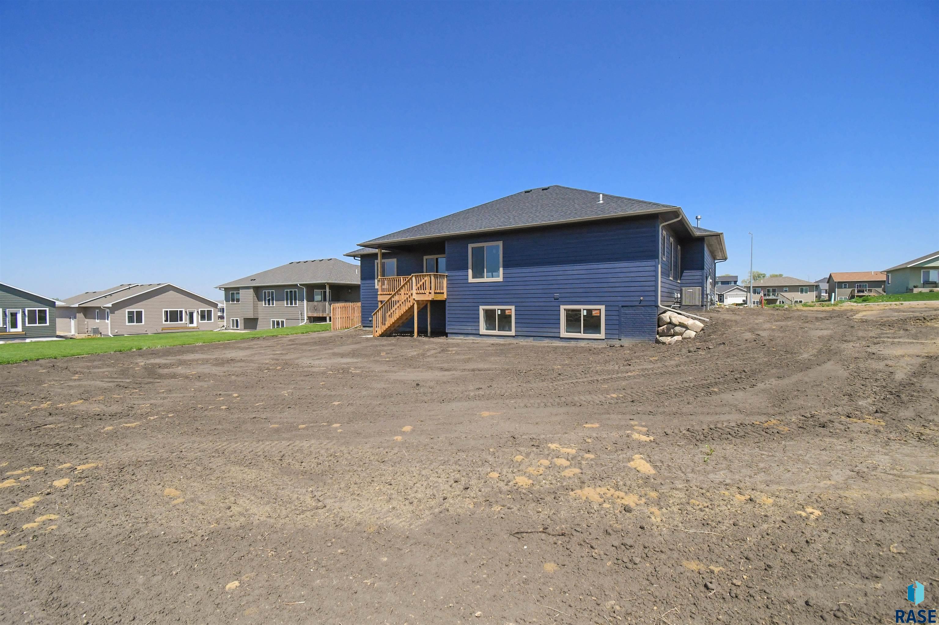Single Family Residence in Sioux Falls SD 1709 E Wallin Cir Circle 58.jpg