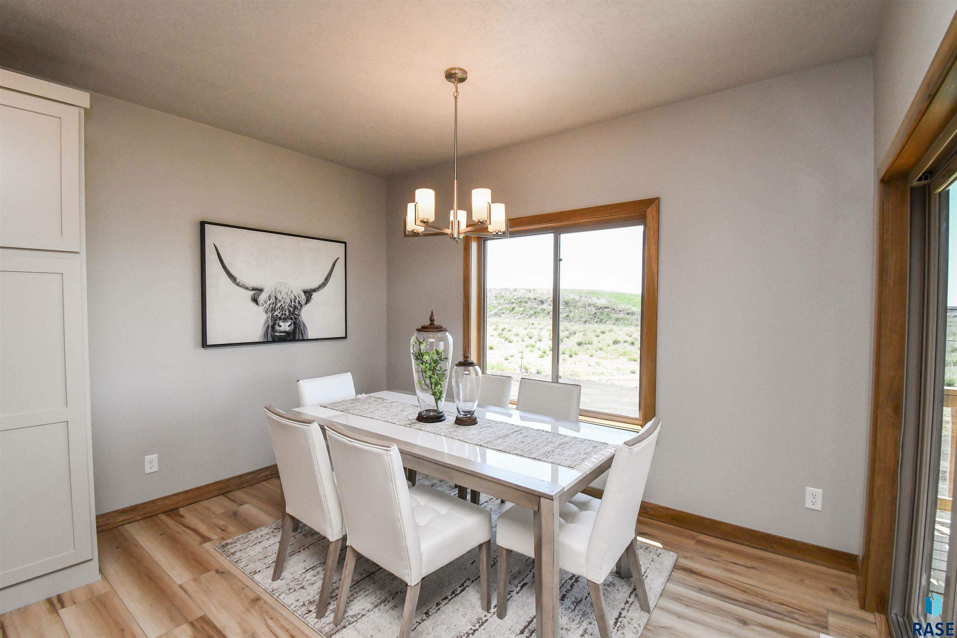 Single Family Residence in Sioux Falls SD 1709 E Wallin Cir Circle 2.jpg