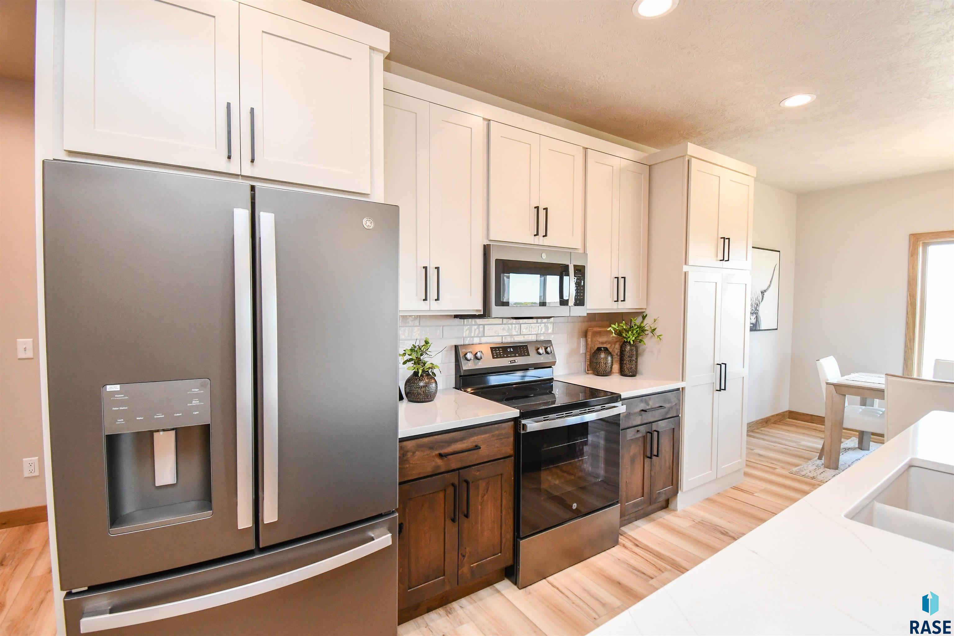 Single Family Residence in Sioux Falls SD 1709 E Wallin Cir Circle 13.jpg
