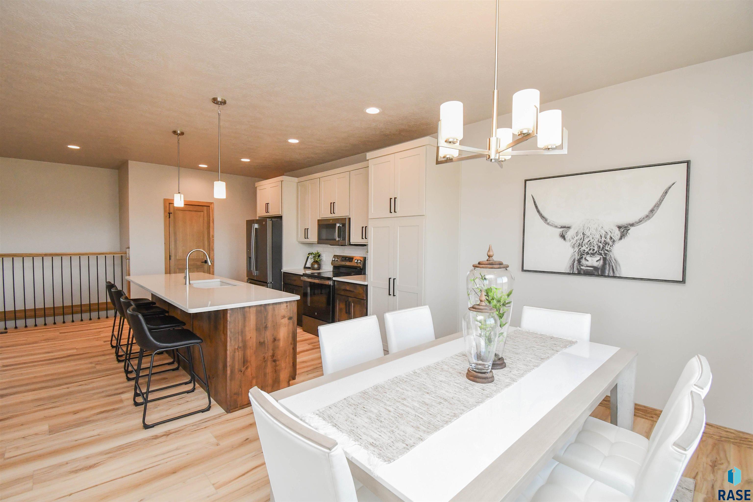 Single Family Residence in Sioux Falls SD 1709 E Wallin Cir Circle 17.jpg