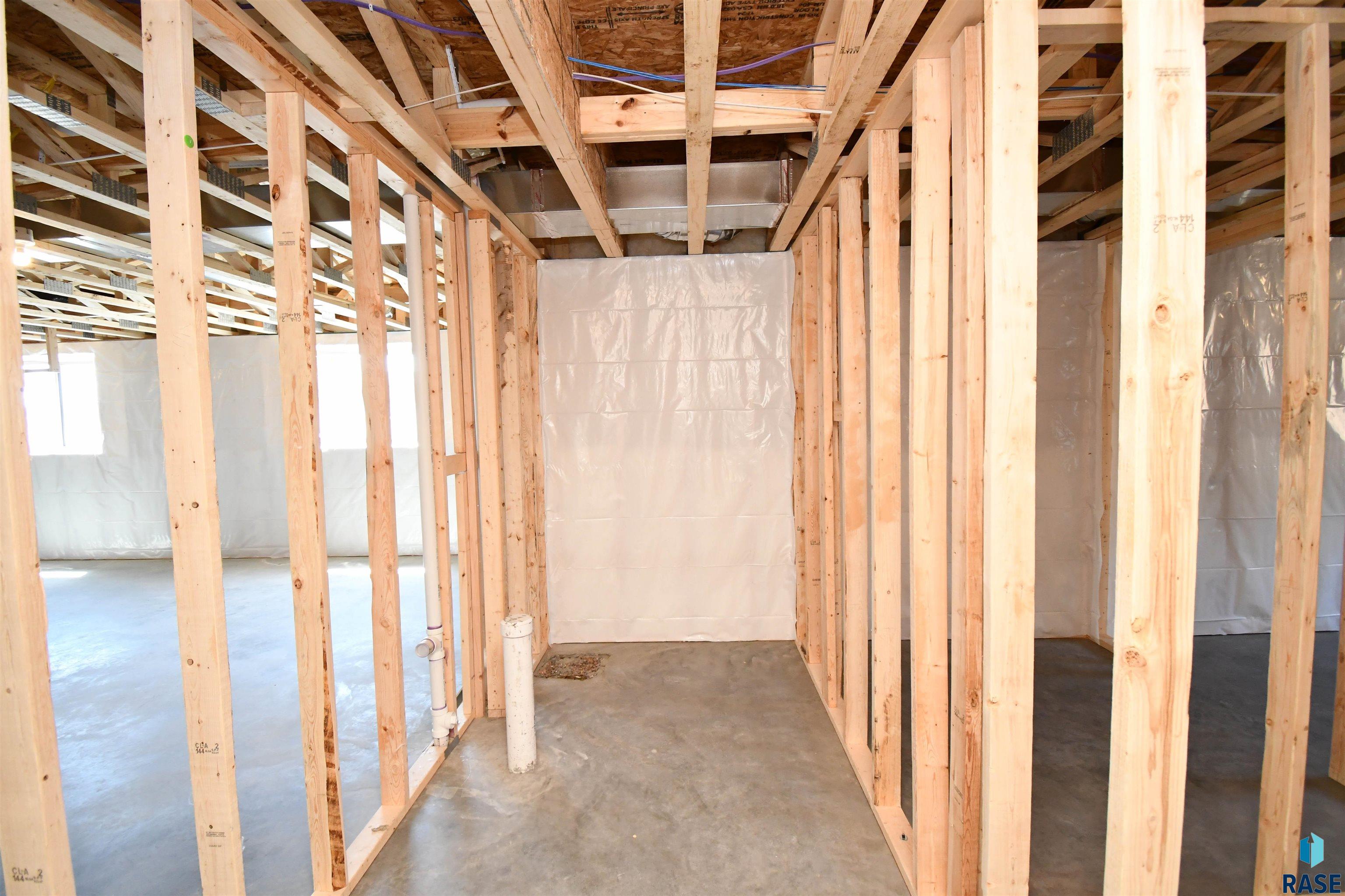 Single Family Residence in Sioux Falls SD 1709 E Wallin Cir Circle 45.jpg