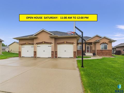 Single Family Residence in Sioux Falls SD 8113 S Copper Ridge Rd Road.jpg
