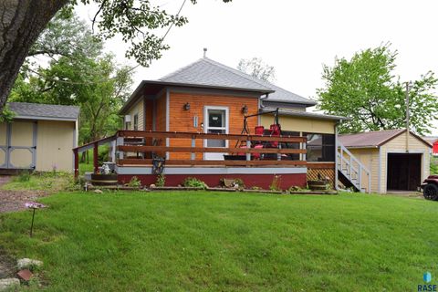 Single Family Residence in Wessington Springs SD 211 Barrett Ave S Avenue.jpg