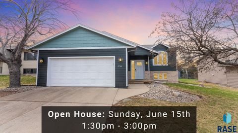Single Family Residence in Sioux Falls SD 2704 Groveland Ave Avenue.jpg