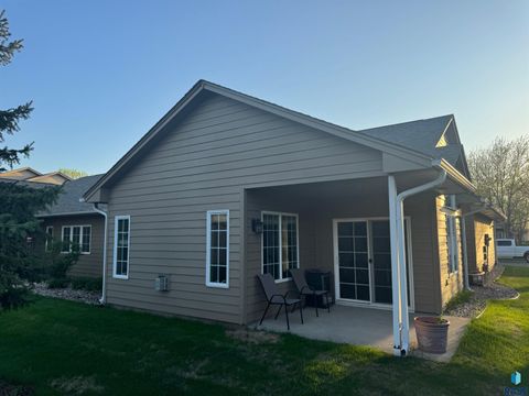 Townhouse in Sioux Falls SD 7200 S Hoffman Pl Place.jpg