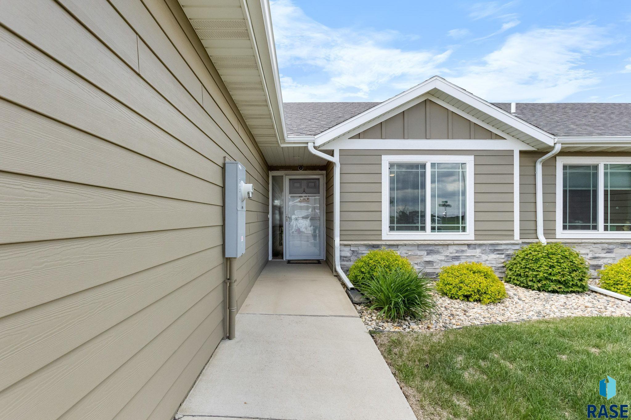 Townhouse in Sioux Falls SD 6702 W Gresford Pl Place 12.jpg