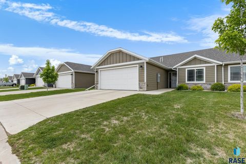 Townhouse in Sioux Falls SD 6702 W Gresford Pl Place.jpg