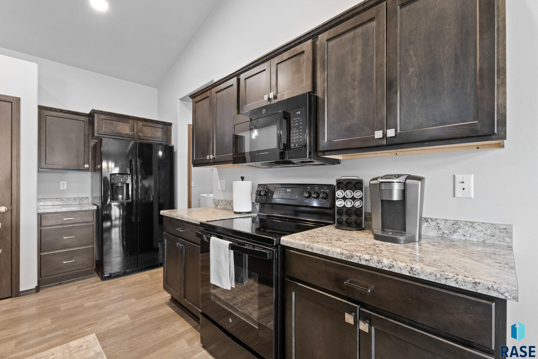 Townhouse in Sioux Falls SD 6702 W Gresford Pl Place 2.jpg