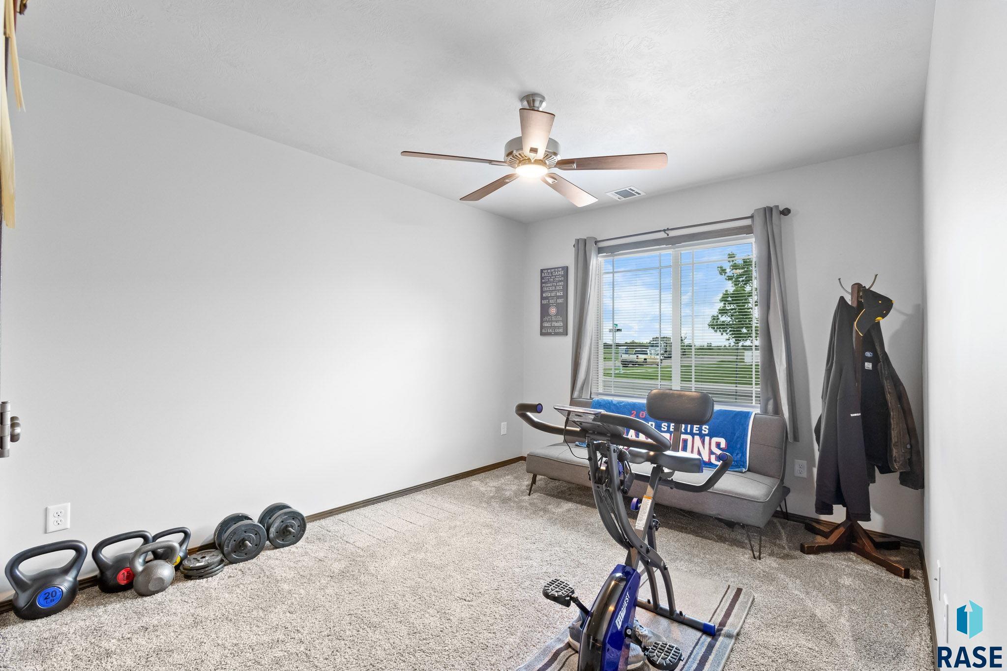 Townhouse in Sioux Falls SD 6702 W Gresford Pl Place 15.jpg