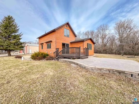 Single Family Residence in Crooks SD 25637 470th Ave Avenue.jpg