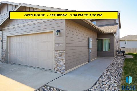 Townhouse in Sioux Falls SD 4423 W Townsley Pl Place.jpg