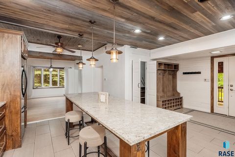 Single Family Residence in Beaver Creek MN 696 20th Ave Avenue 5.jpg