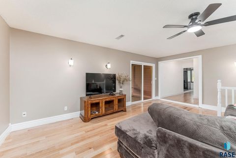 Single Family Residence in Beaver Creek MN 696 20th Ave Avenue 21.jpg